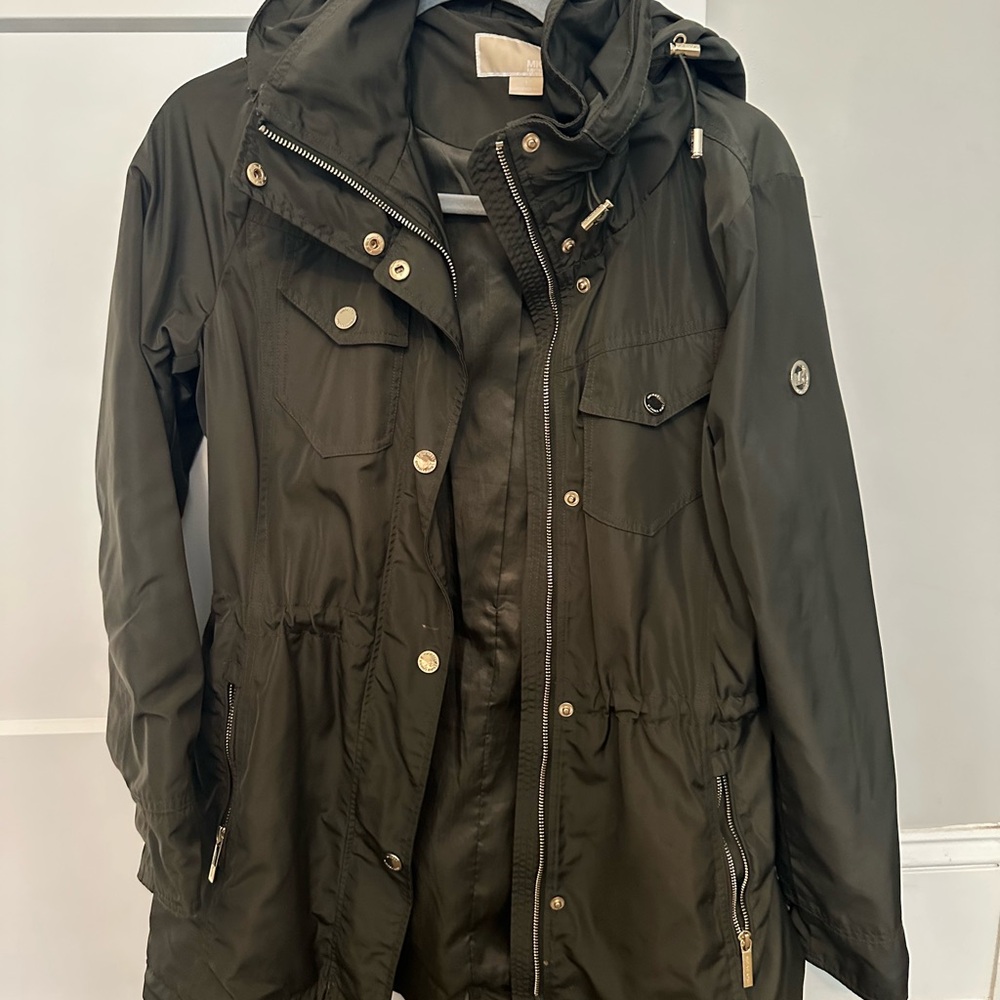Hardly worn Michael Kors hooded, cinched waist anorak!